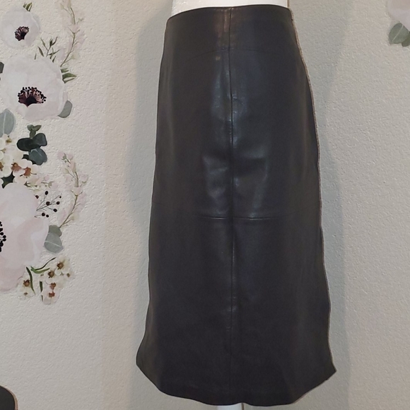 VS2 LEATHER SKIRT - Picture 3 of 5